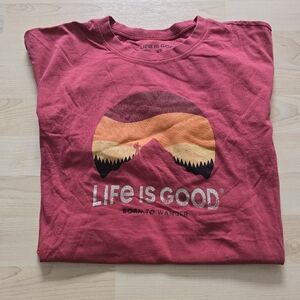 Life Is Good "Born To Wander" Tee Size XL NWOT